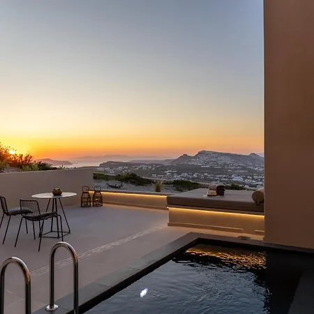 Villa North Santorini - A Luxury